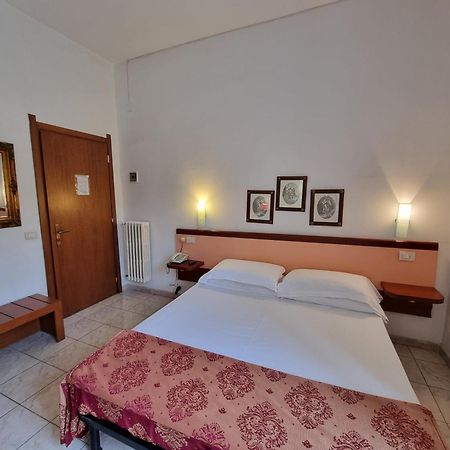 Hotel Villa Luisa Rapallo Buitenkant foto